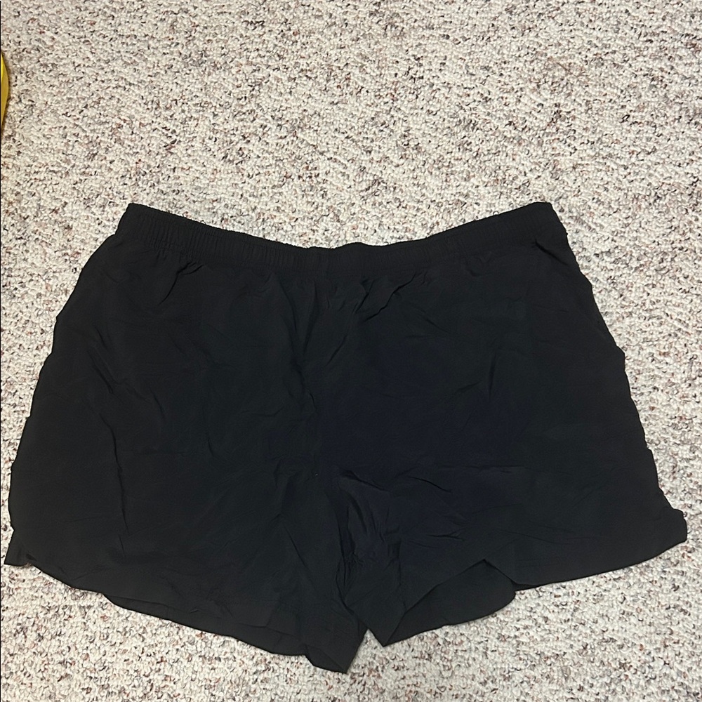 Columbia Women's Black Athletic Shorts